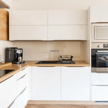 Apartment Quiet & Cozy Old Town - Free Underground Parking *
