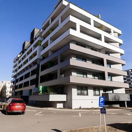 Quiet & Cozy Old Town - Free Underground Parking * Košice